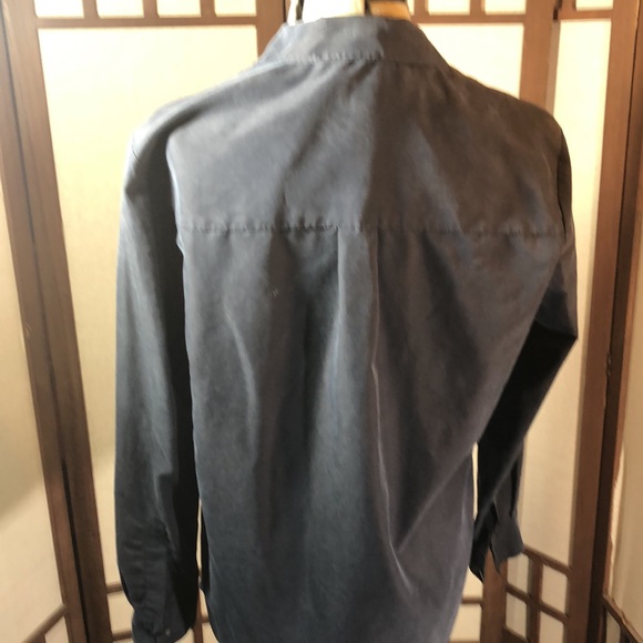 Liz Claiborne Lizsport navy business casual shirt/sz M/ button down/long sleeves - Picture 7 of 13